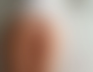 530_White_dress_white_couch_white_cum